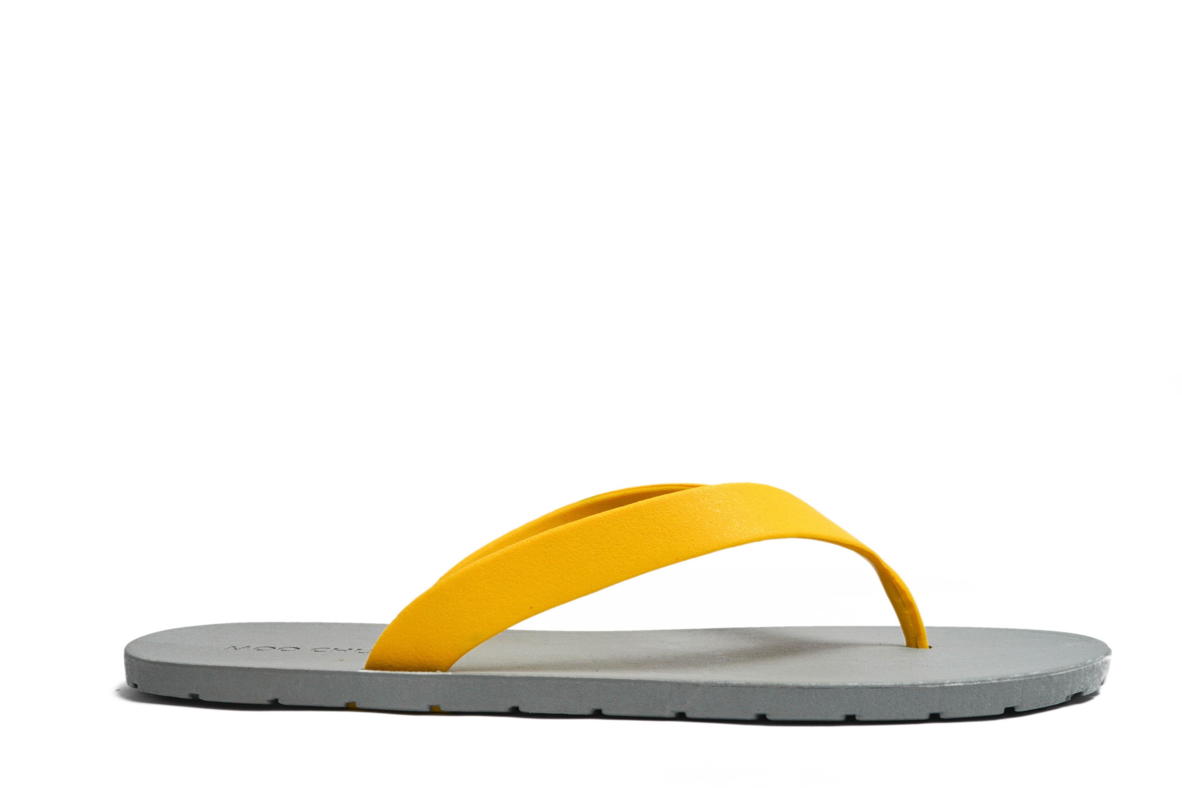 Flippy Grey Sole Yellow Strap - Moo Chuu India