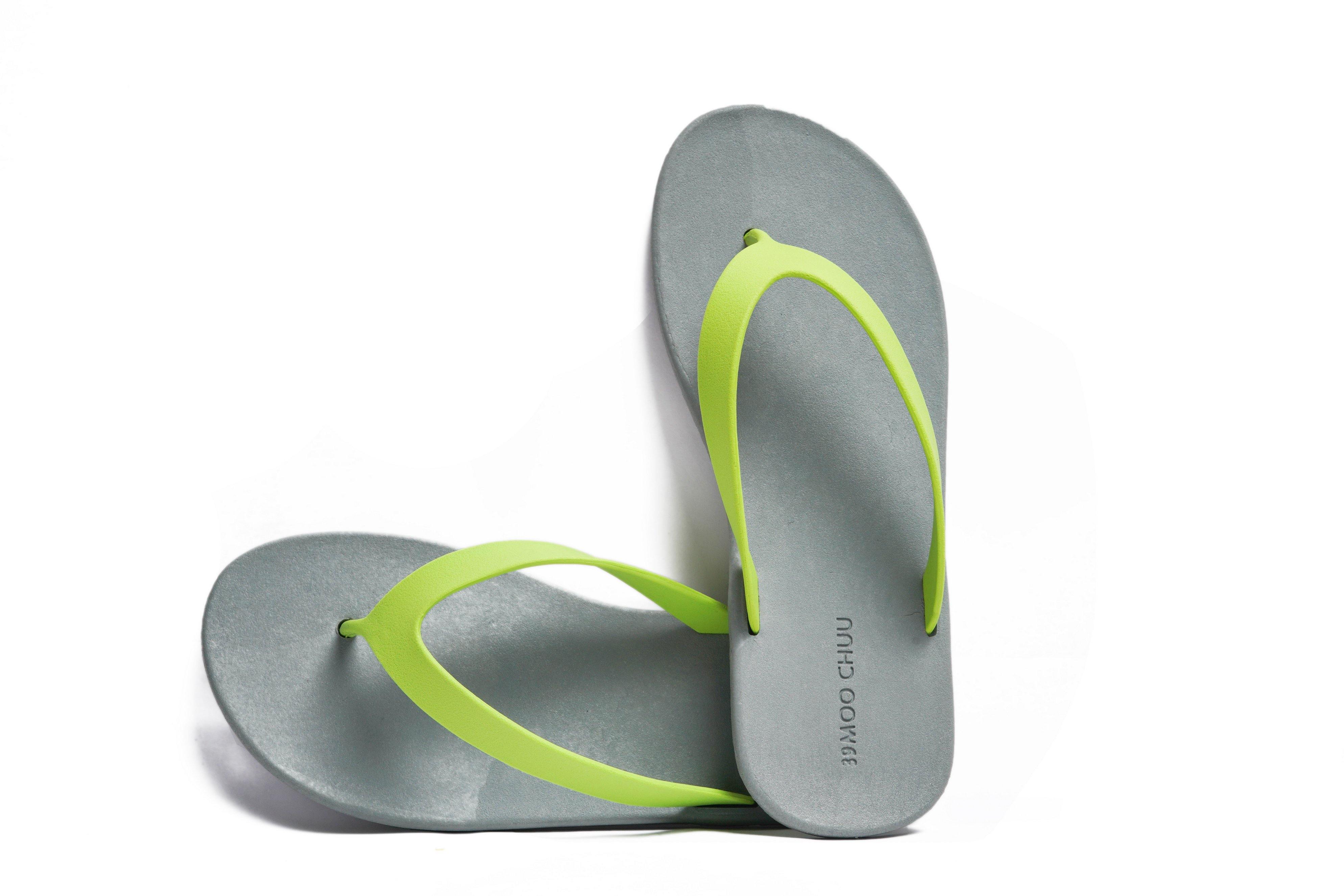 Flippy Grey Sole Lime Strap - Moo Chuu India