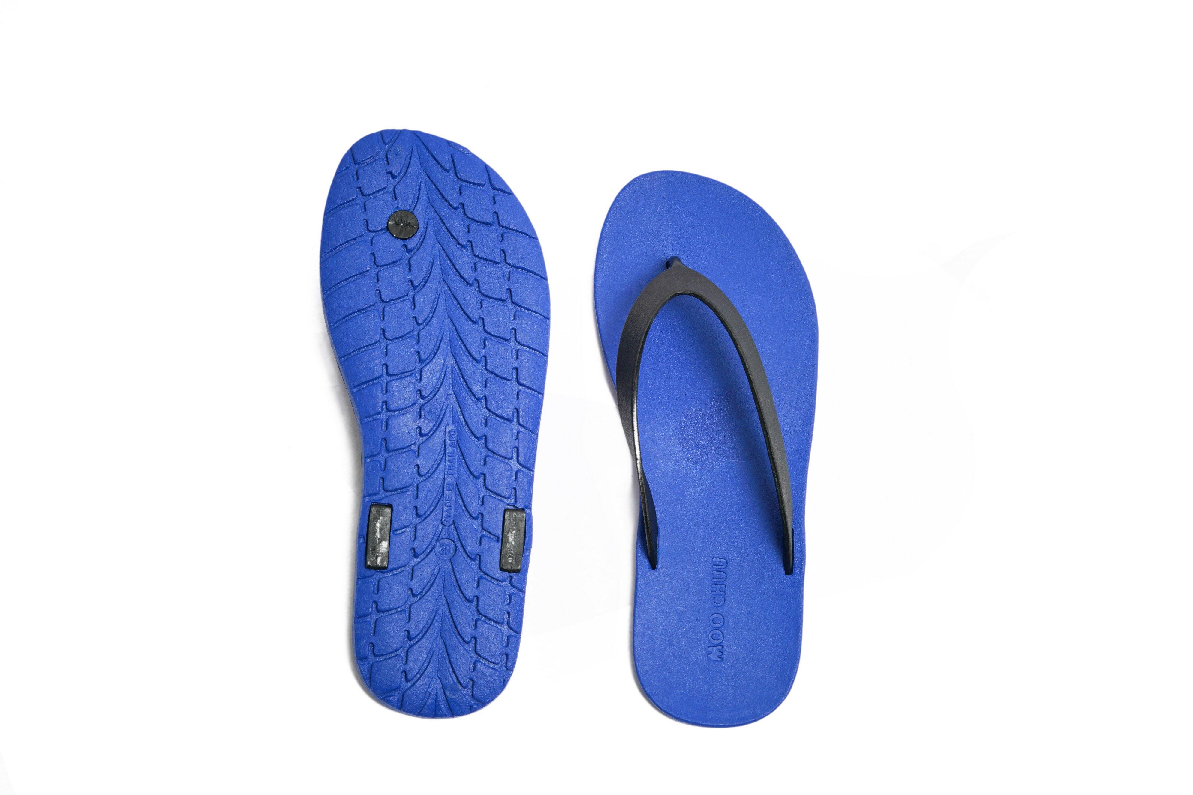 Flippy Blue Sole Black Strap - Moo Chuu India