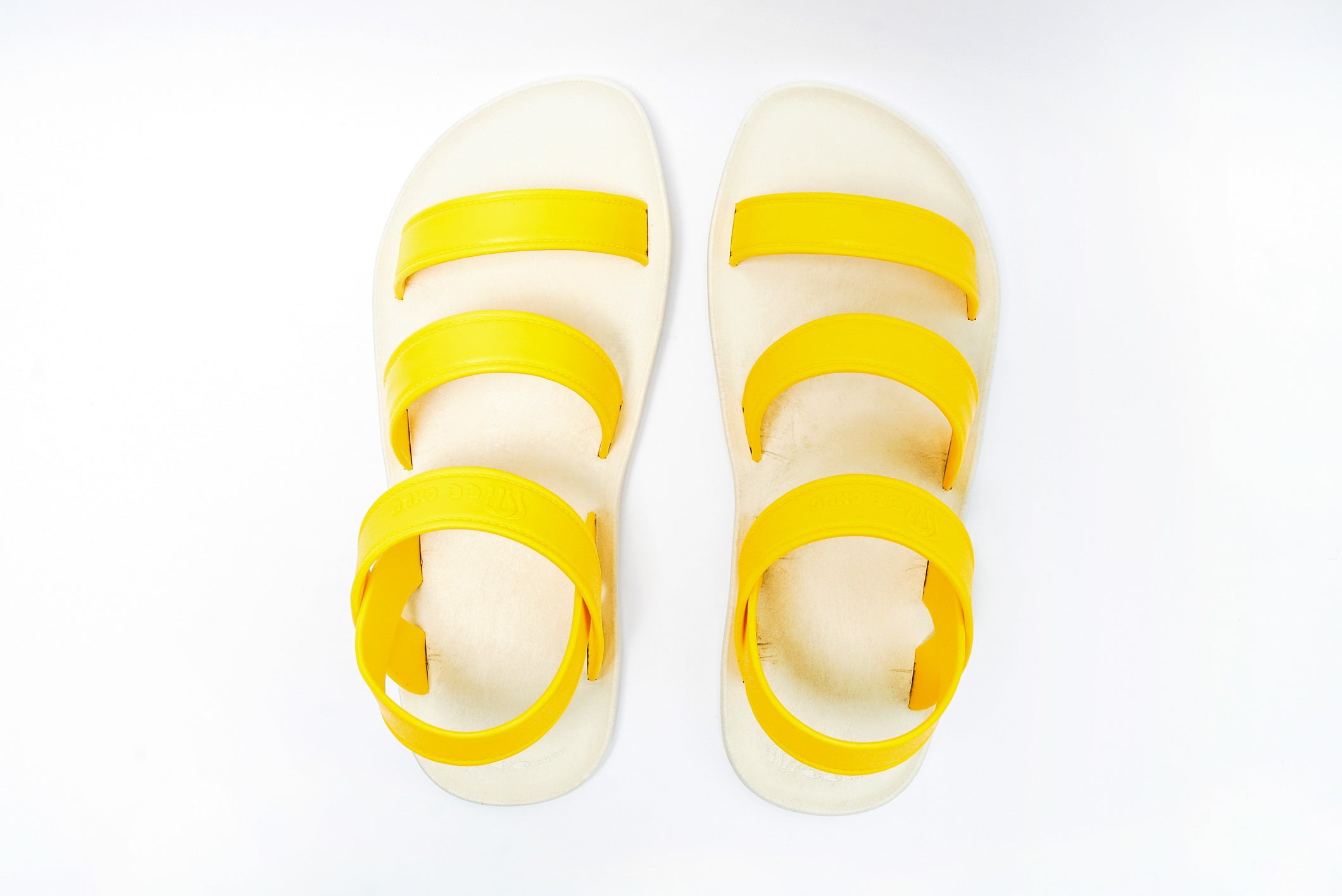 Twin Plus White Sole Yellow Strap